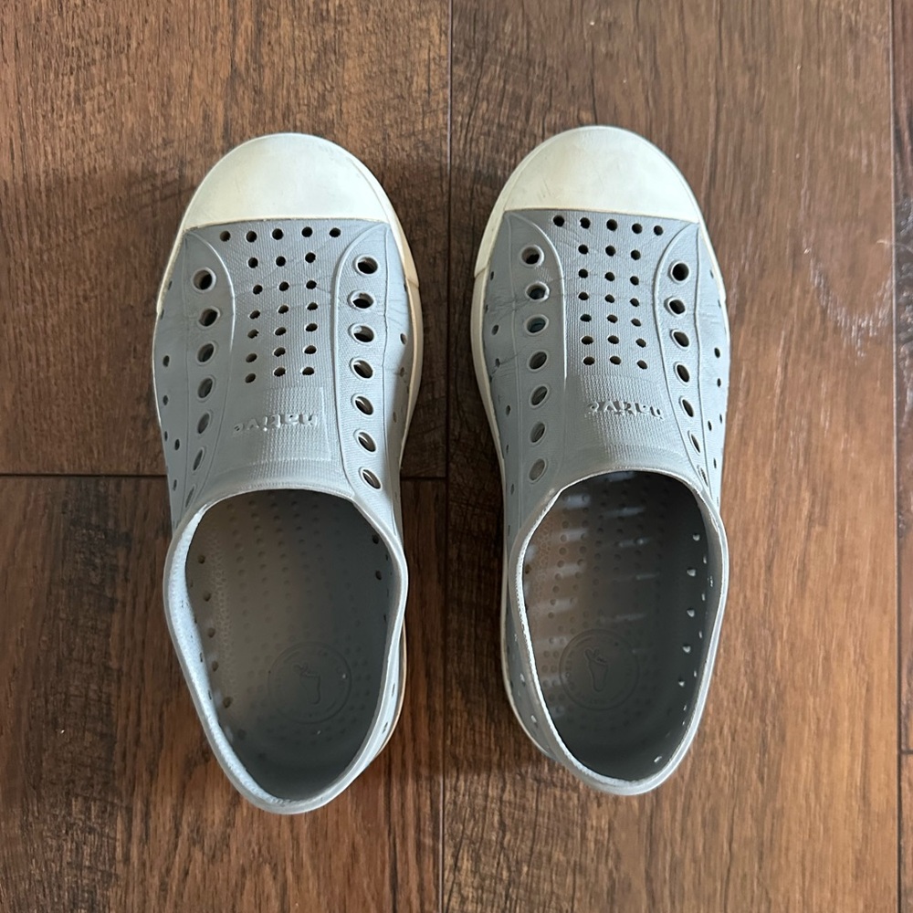 Native shoes FREE with bundle